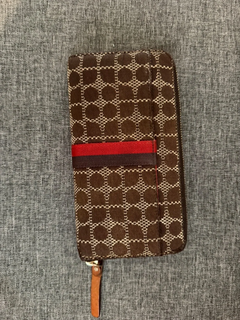 Kate Spade brown and red stripe geo print full zip wallet